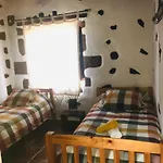 Villa Lanzarote Casa Volcánica-anclada Sobre La Lava Del Volcán