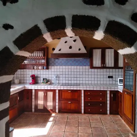 Lanzarote Casa Volcanica-anclada Sobre La Lava Del Volcan וילה *