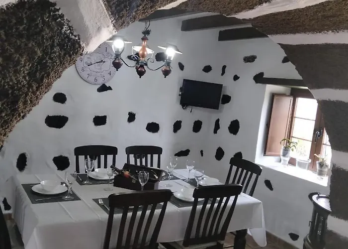 Lanzarote Casa Volcanica-anclada Sobre La Lava Del Volcan Villa