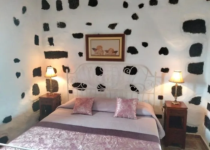 Lanzarote Casa Volcanica-anclada Sobre La Lava Del Volcan Villa *